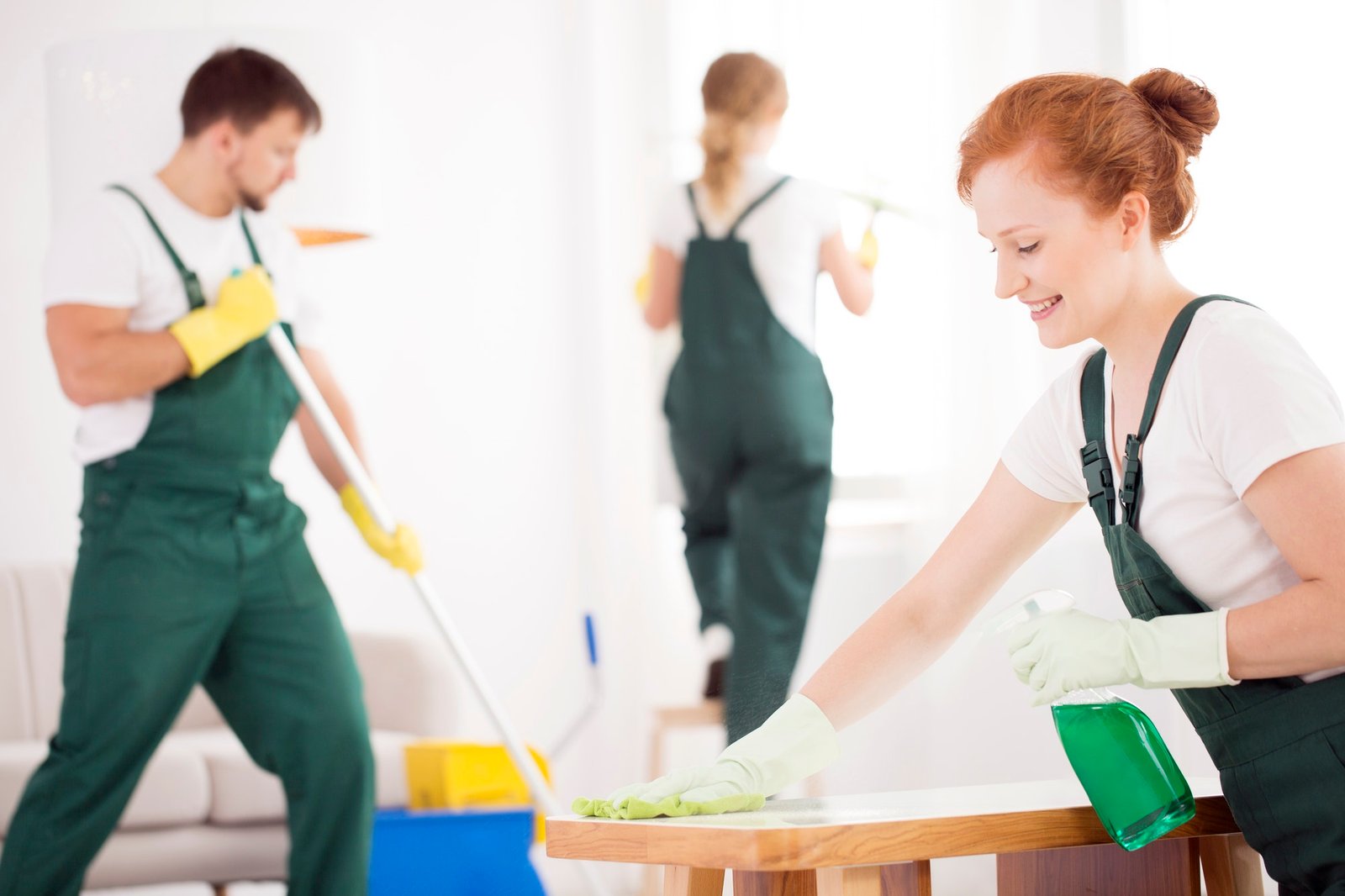 cleaning-service-during-work-1.jpg cleaning-service-during-work-1.jpg